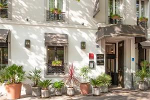 Hôtel De La Porte Dorée, Paris