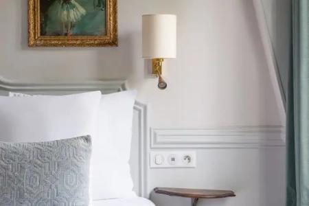 Hôtel De La Porte Dorée - 9