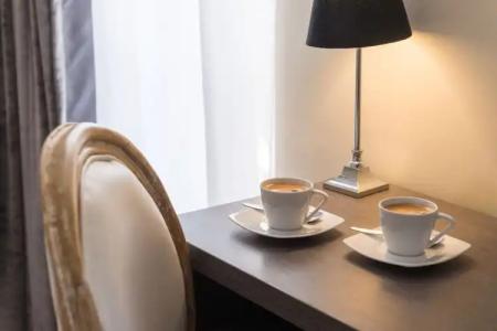 Hôtel Aston - 44
