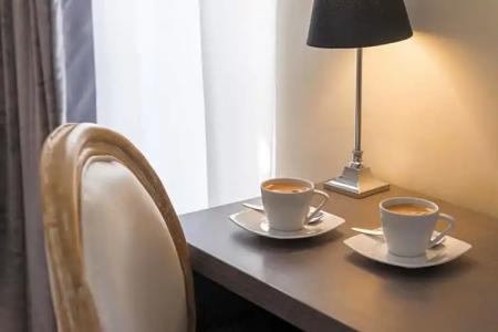 Hôtel Aston - 34