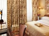 Connecting room