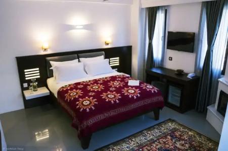 Ayasoluk & Restaurant - 91