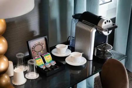 Hôtel Plaza Étoile - 33