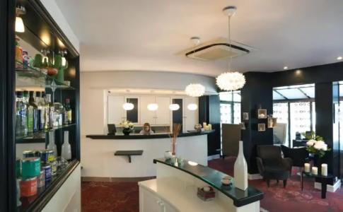 Hôtel Plaza Étoile - 17