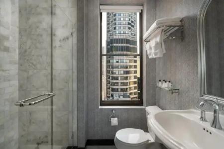 The Manhattan Club - 41