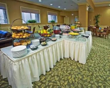 The Manhattan Club - 10