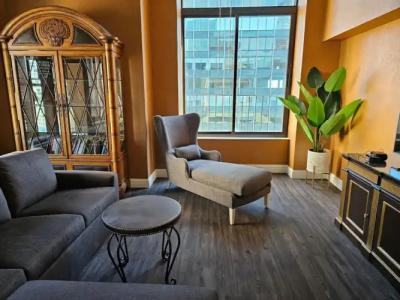 The Manhattan Club - 79