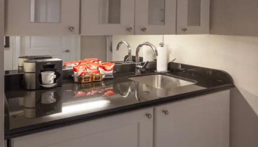 The Manhattan Club - 71