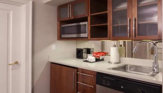 The Manhattan Club - 99