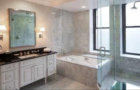 The Manhattan Club - 75