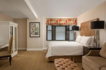 The Manhattan Club - 42