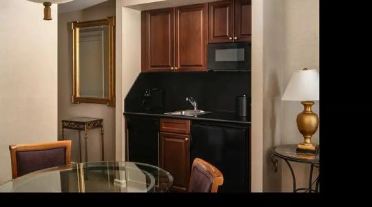 The Manhattan Club - 66