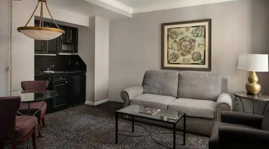 The Manhattan Club - 92