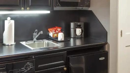 The Manhattan Club - 89