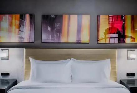 Doubletree By Hilton New York Times Square West - 51