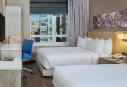 Doubletree By Hilton New York Times Square West - 54