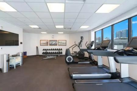 Hyatt Centric Waikiki Beach - 28