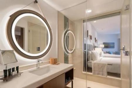 Hyatt Centric Waikiki Beach - 49