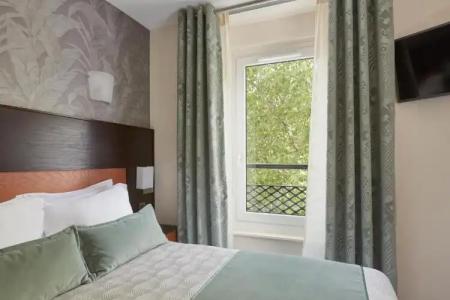 Hôtel Raspail Montparnasse - 128