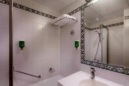 Hôtel Raspail Montparnasse - 136