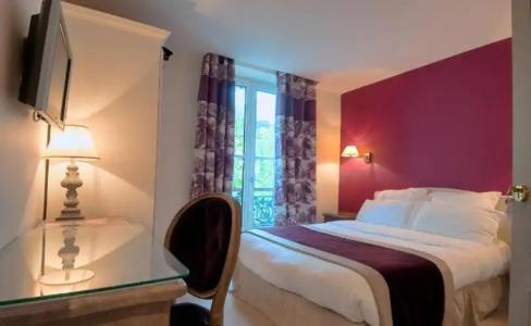 Cluny Square - 25