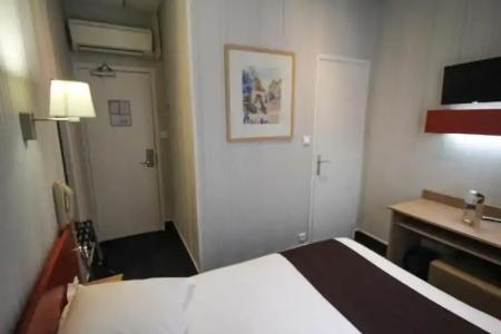 Hôtel Des Trois Gares - 15