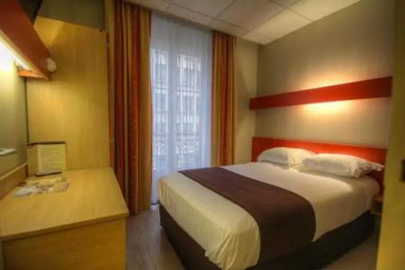Hôtel Des Trois Gares - 19