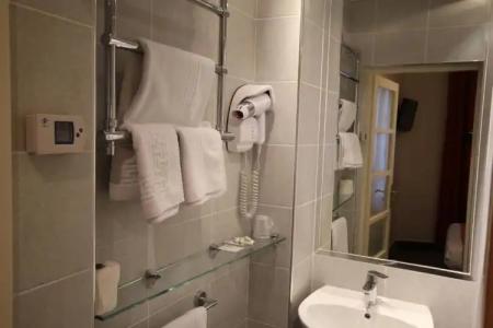 Hôtel Des Trois Gares - 37