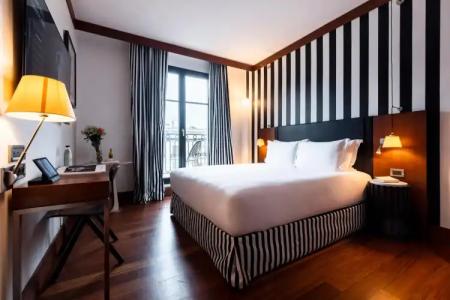 Radisson Blu Champs-Elysées, Paris - 12