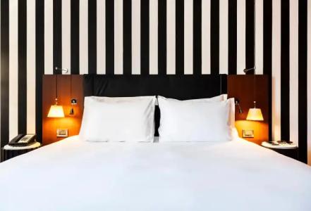 Radisson Blu Champs-Elysées, Paris - 10