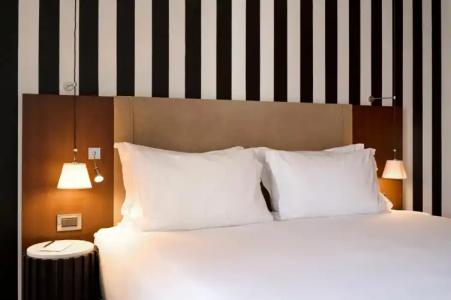 Radisson Blu Champs-Elysées, Paris - 20