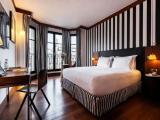 Prestige Double room with Arc de Triomphe view