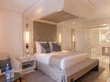 Signature Double Suite