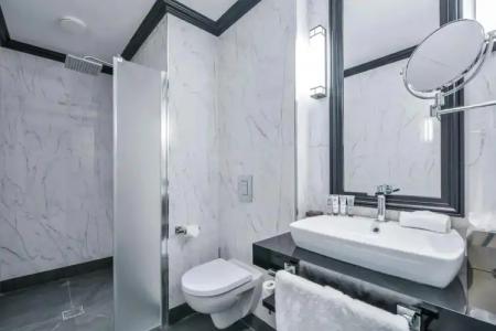 Trianon Rive Gauche - 9