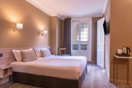 Paris France - 42