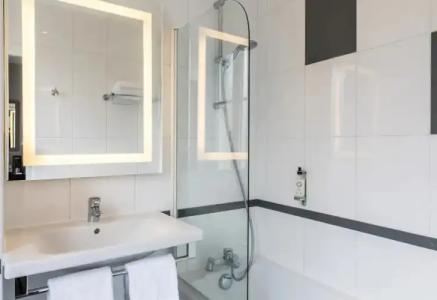 Best Western Montcalm - 22