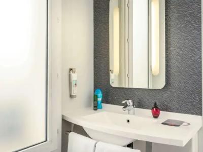 ibis Daumesnil Porte Doree - 9