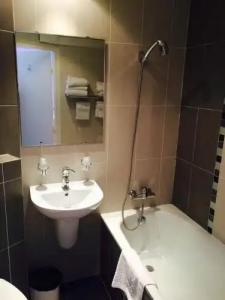 New Hôtel Gare Du Nord - 9