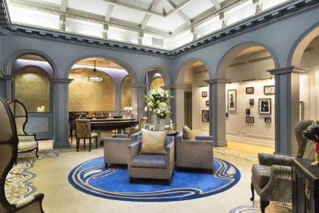 La Clef Louvre Paris by The Crest Collection - 1
