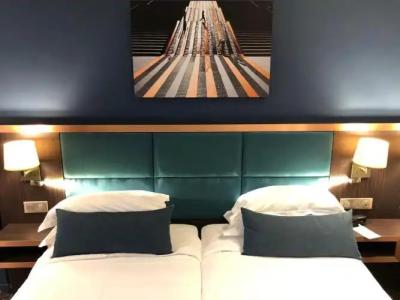 Best Western Empire Elysees - 212