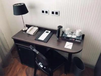 Best Western Empire Elysees - 48