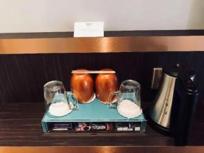 Best Western Empire Elysees - 53
