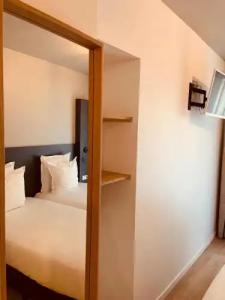 Hôtel Des Arts-Bastille - 32
