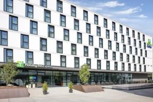 Holiday Inn Express - - City Centre, Freiburg