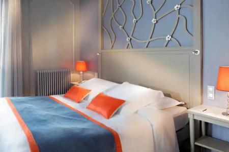 Splendid Etoile - 43