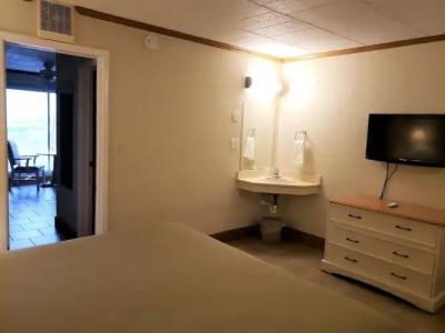 Avondale by the Sea - 66