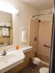 Avondale by the Sea - 67