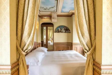 River Palace - 87