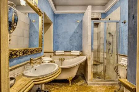 Romanico Palace - 11