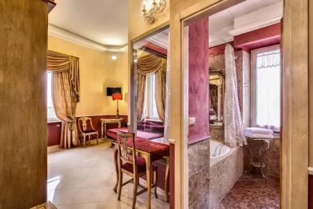 Romanico Palace - 9